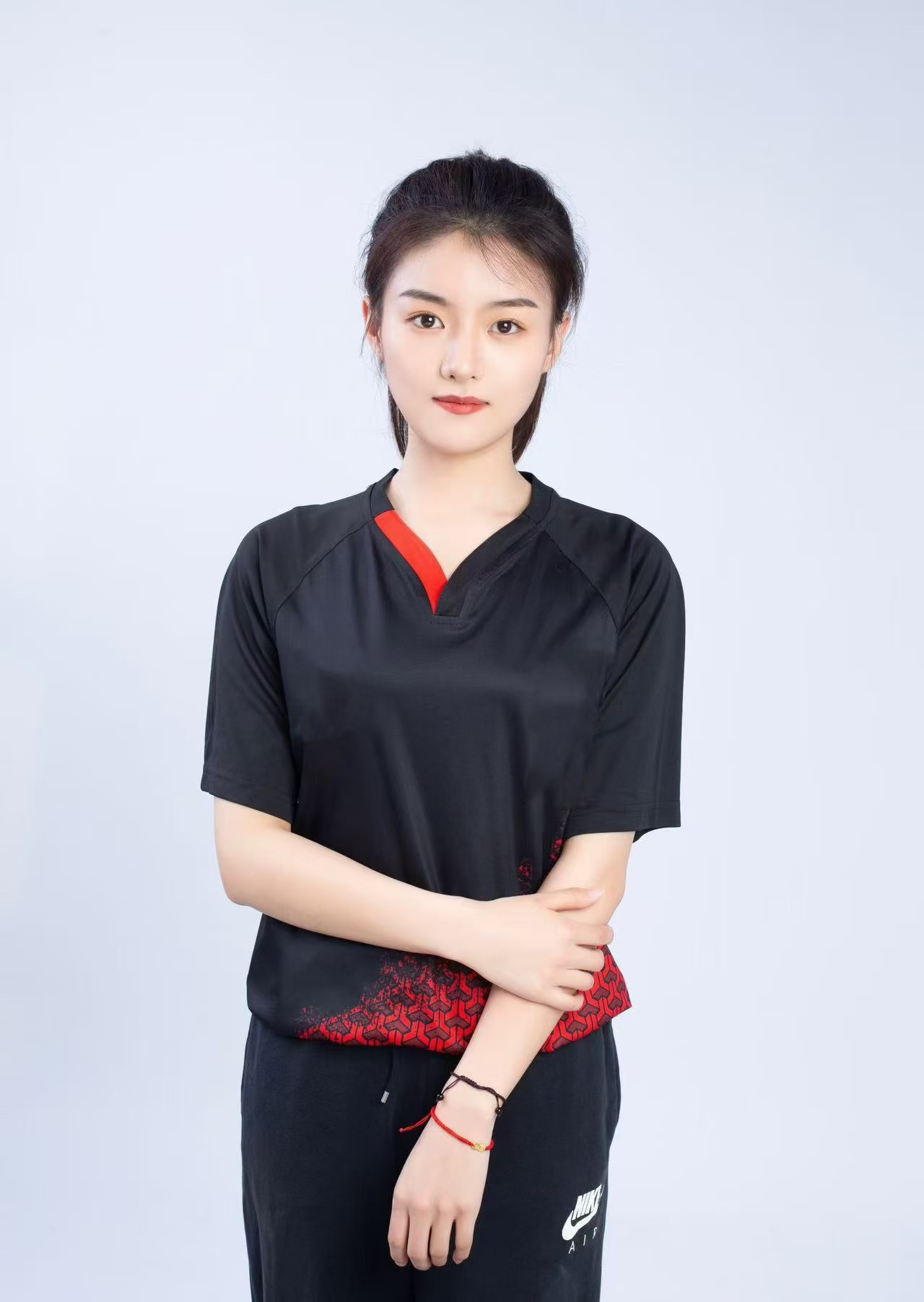 乒乓球实践教练 张馨如.jpg